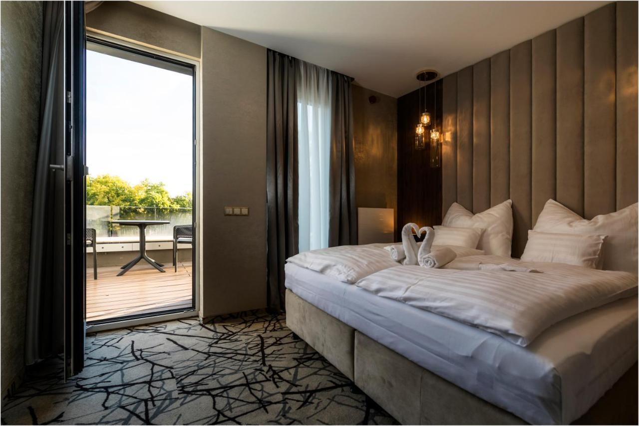 Hotel Szatmari & Etterem Jászberény Exteriér fotografie